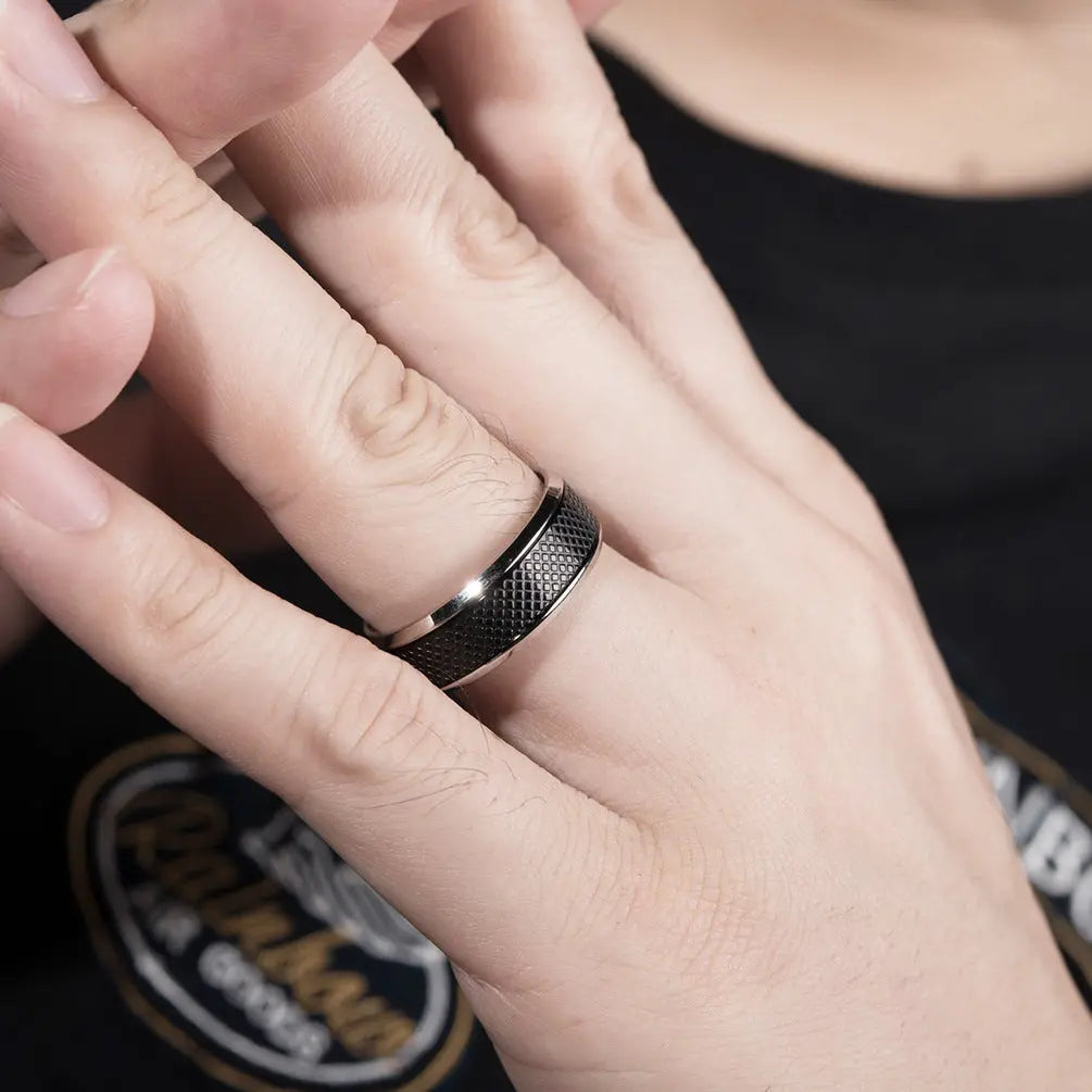 "EuroSteel Black Titanium Men's Ring" Roljord