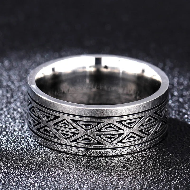 "Titanium Triangle Ring - 8mm Stainless Steel Men's and Women's Fashion Ring" Roljord